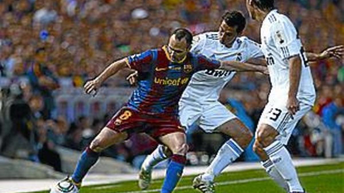 Imagen de la final de la Copa del Rey Barça-Madrid (TVE-1 y TV-3).