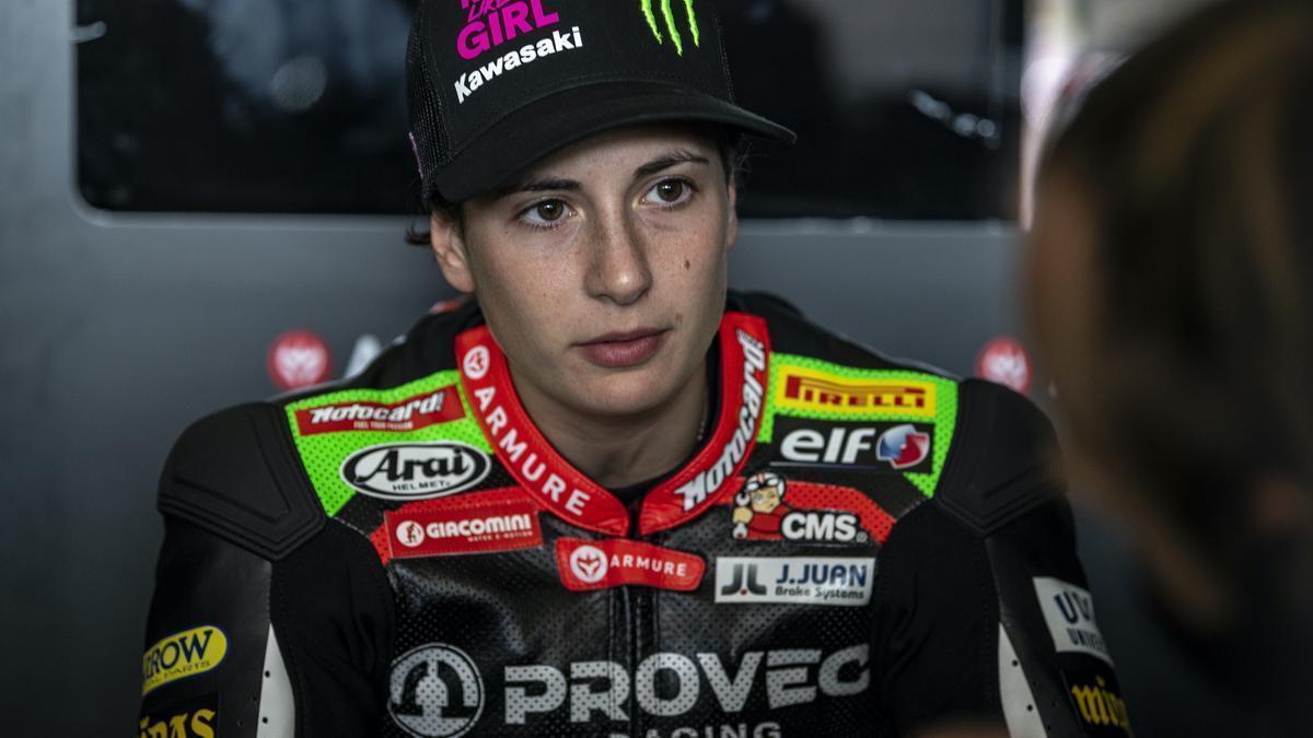 La piloto murciana Ana Carrasco. /