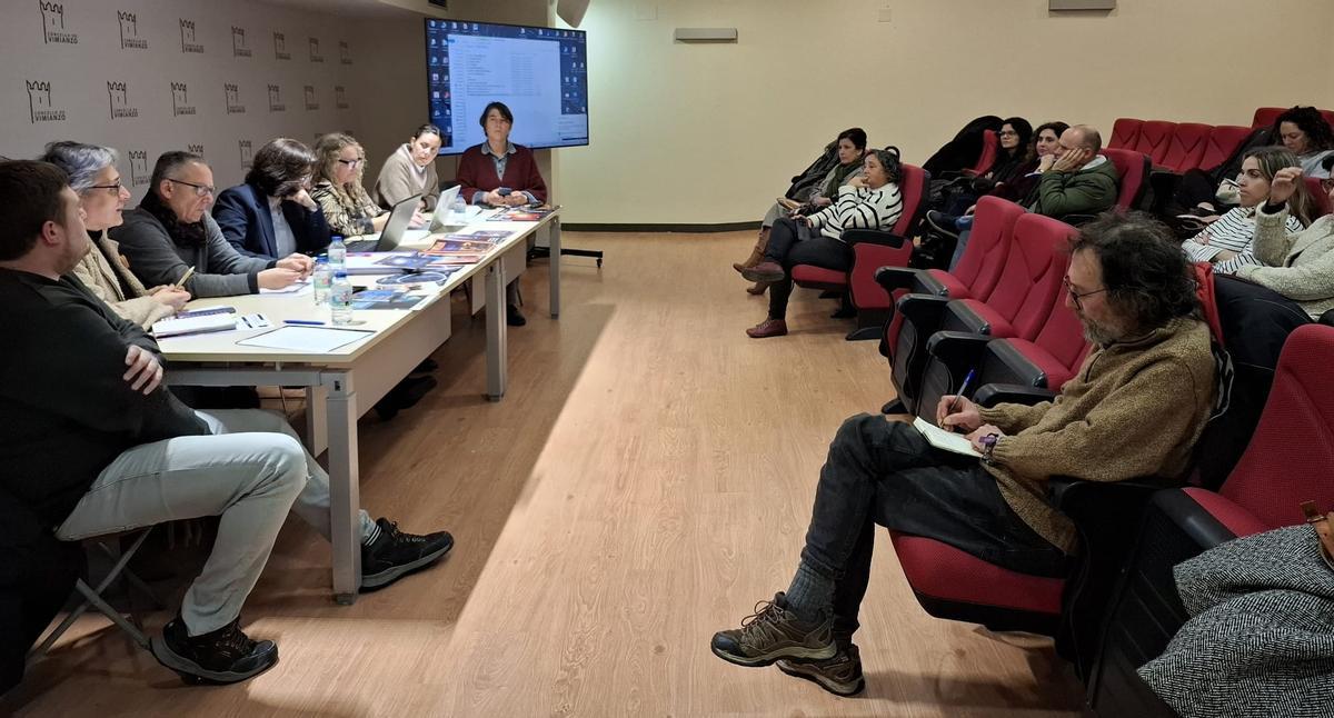 Asemblea da Asociación de Astroturismo celebrada en Vimianzo.