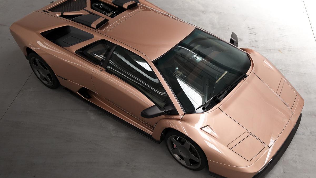 Eccentrica V12