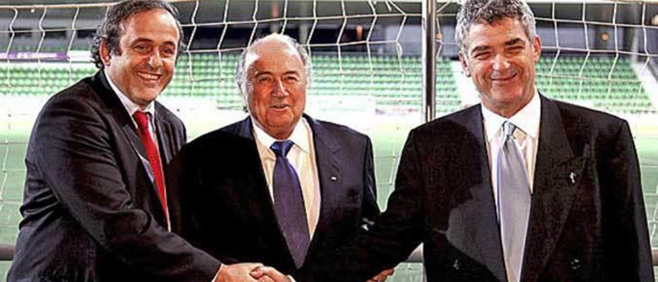 Michel Platini, Joseph Blatter y Ángel María Villar en una imagen de archivo.