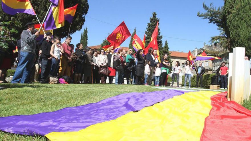 Testimonios de familias de represaliados, conferencias y cine, en el programa de Amigos da República