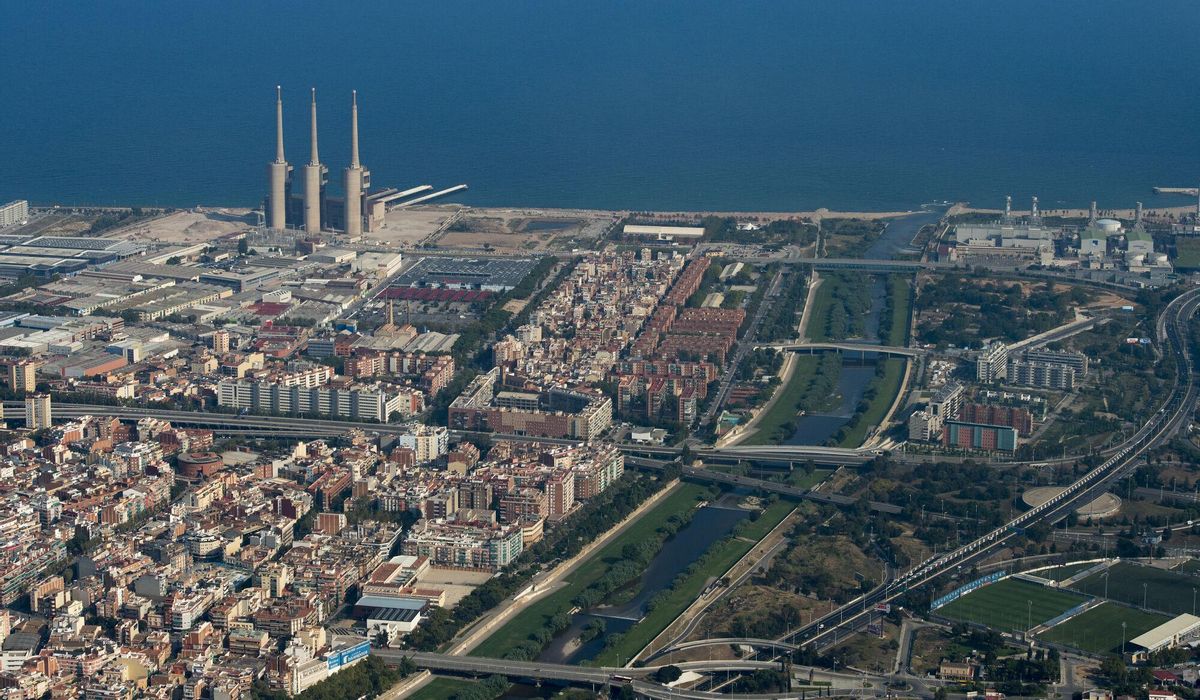 El Govern impulsa un pla per renaturalitzar el tram final del Besòs El Govern impulsa un pla per renaturalitzar el tram final del Besòs