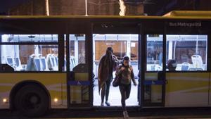 El Nitbus amplia fora de les rondes el servei de parades a demanda
