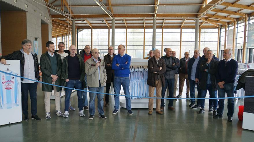 Aficionados y jugadores veteranos se reunieron en la Fan Zone del Fontes do Sar para ‘cocinar’ la previa