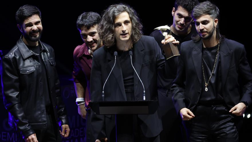 El rock de Arde Bogotá se impone en unos primeros Premios de la Academia de la Música descafeinados y con un fuerte componente flamenco