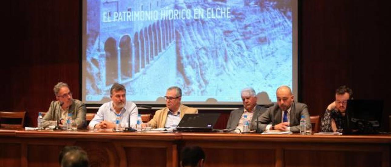 Regantes y gestores hídricos hacen frente común en la defensa de las infraestructuras hidráulicas