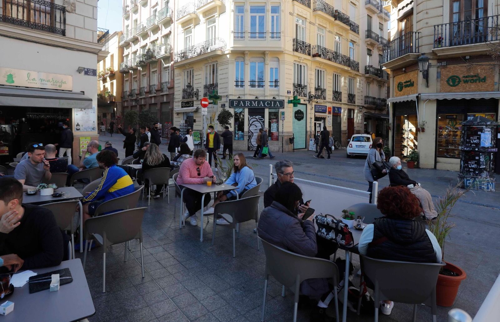 València disfruta al sol del penúltimo domingo de febrero