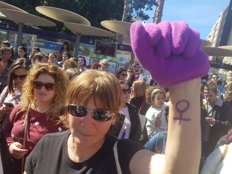 Demo auf Mallorca zum internationalen Frauentag