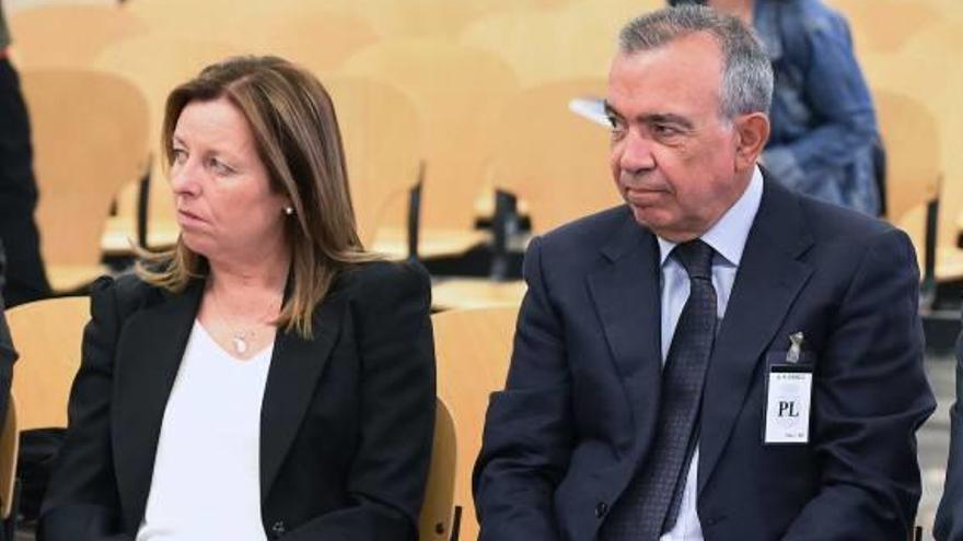 María Dolores Amorós y Roberto López Abad durante el juicio en la Audiencia Nacional