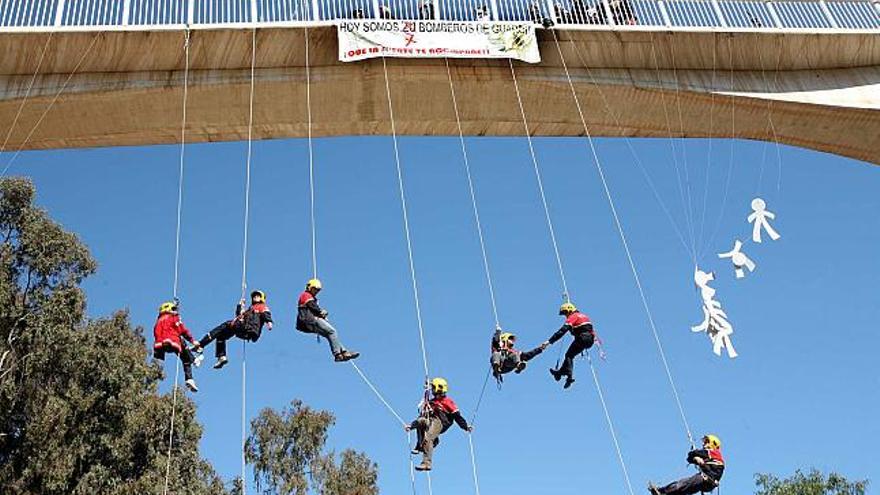 Los bomberos inician un verano de alto riesgo sin un sistema seguro para las comunicaciones