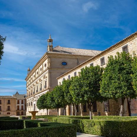 Ni Atenas, ni Roma: la plaza con más edificios históricos de Europa está en esta deconocida ciudad de España