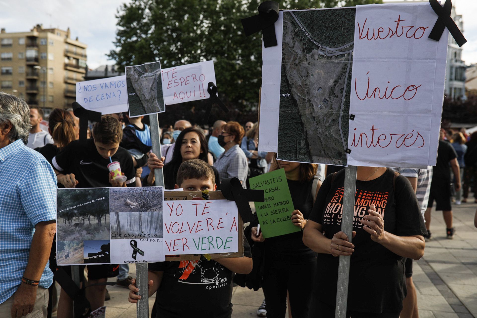 GALERÍA | La manifestación por el incendio de La Culebra (Zamora), en imágenes