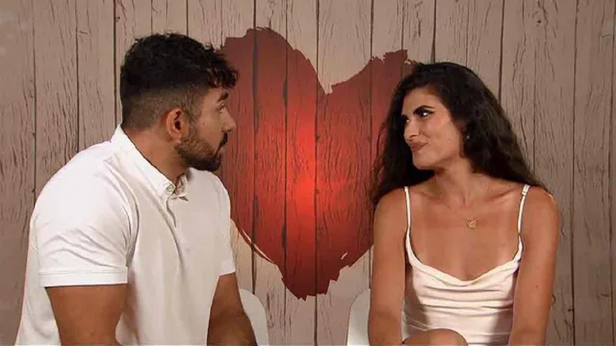 “puro love, pasión y dinamita” así se define esta soltera en First Dates