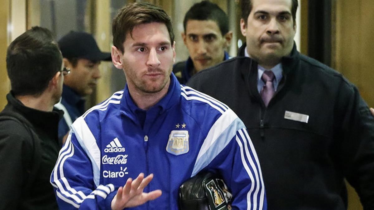 Leo Messi, este lunes, a su llegada al hotel donde la selección argentina se hospeda antes del partido amistoso frente a Ecuador en East Rutherford (Nueva Jersey)