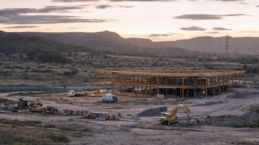 La Generalitat advierte de la ilegalidad de una licencia del Ayuntamiento de Orihuela para una casa en Sierra Escalona si está en suelo forestal