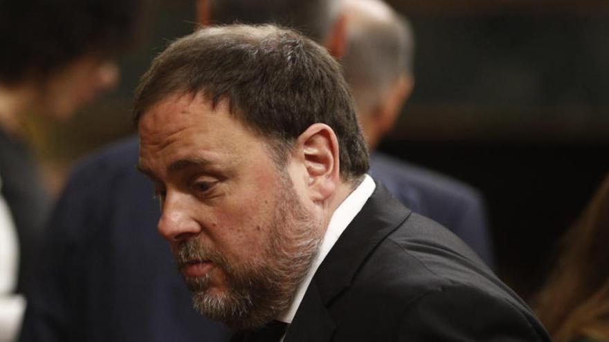 Junqueras pide al TC que suspenda su inhabilitación