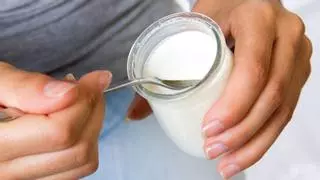 Descobreix si un iogurt està en mal estat, abans d'obrir-lo