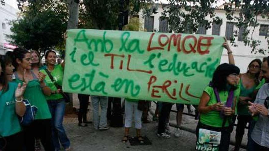 Una de las prOtestas contra el TIL en Ibiza.