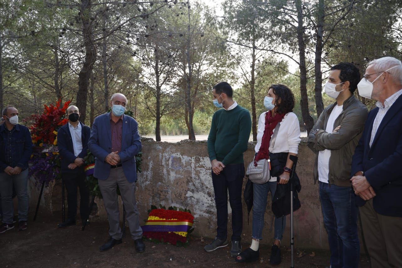 Homenaje socialista en el Paredón de España