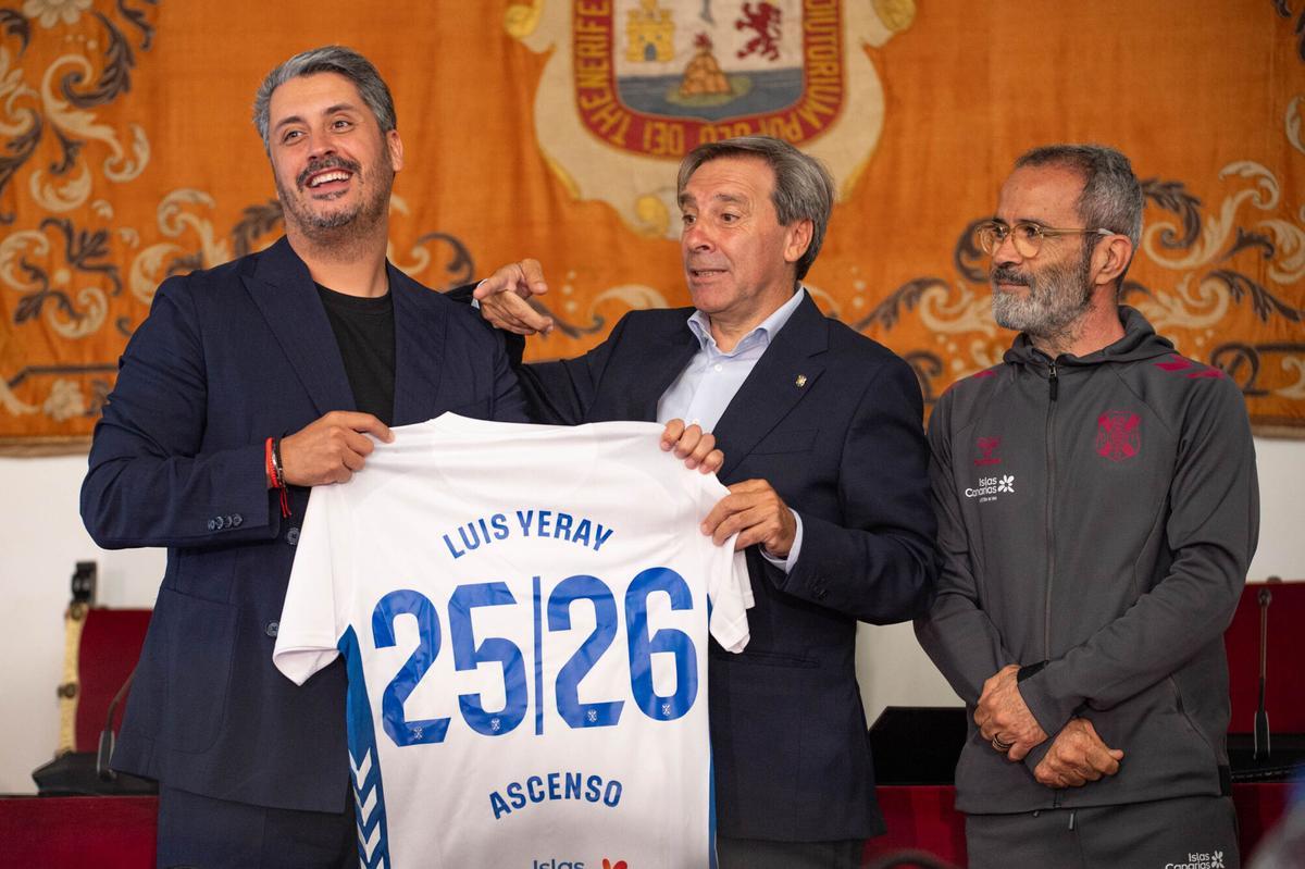 La Laguna recibe al CD Tenerife. La Laguna recibe al CD Tenerife.