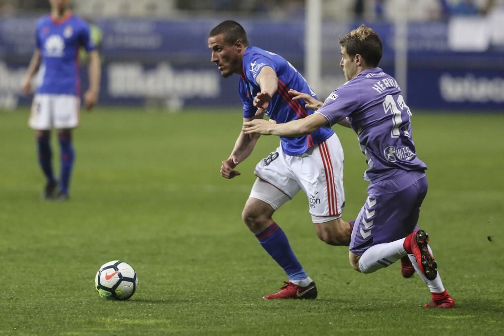 El partido entre el Real Oviedo y el Real Valladolid, en imágenes