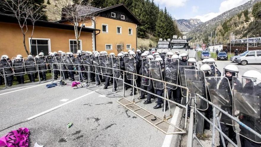 Austria levantará una valla en la frontera italiana para controlar la inmigración