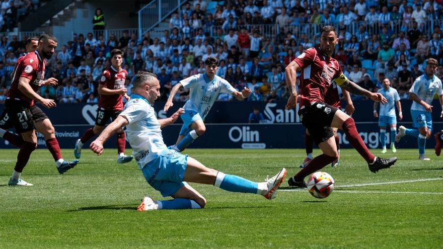 El Málaga CF - AD Mérida, en fotos