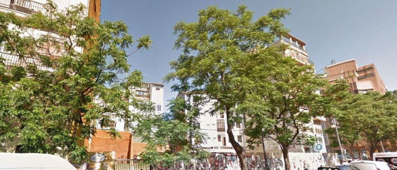 Solar sin urbanizar en Guillem de Castro, 99 | LEVANTE-EMV
