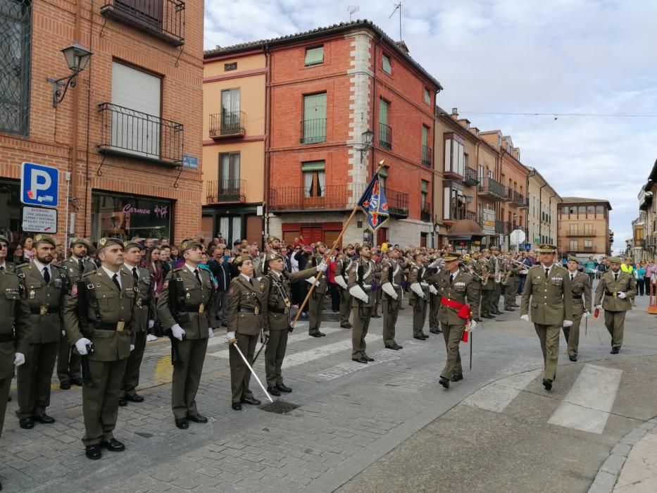 Toro rinde homenaje a la bandera