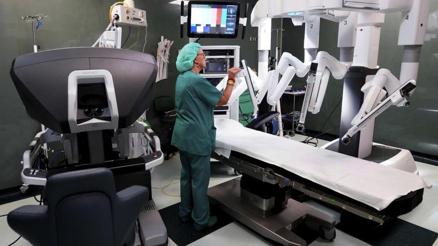 El IVO, ha incorporado el robot Da Vinci Xi para la cirugía oncológica.