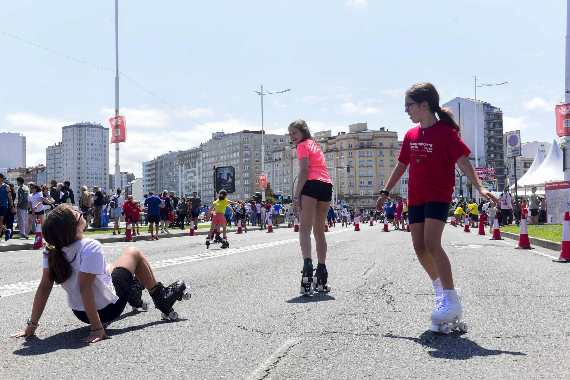 Miles de personas participan en el Día del Deporte en la Calle