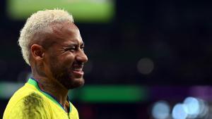 Doha (Qatar), 09/12/2022.- Neymar of Brazil reacts during the FIFA World Cup 2022 quarter final soccer match between Croatia and Brazil at Education City Stadium in Doha, Qatar, 09 December 2022. (Mundial de Fútbol, Brasil, Croacia, Catar) EFE/EPA/Neil Hall