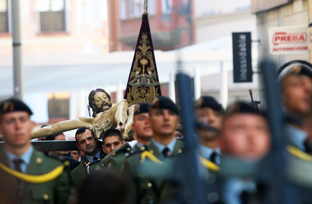 Traslado de la Brigada Paracaidista del Cristo de Ánimas de Ciegos