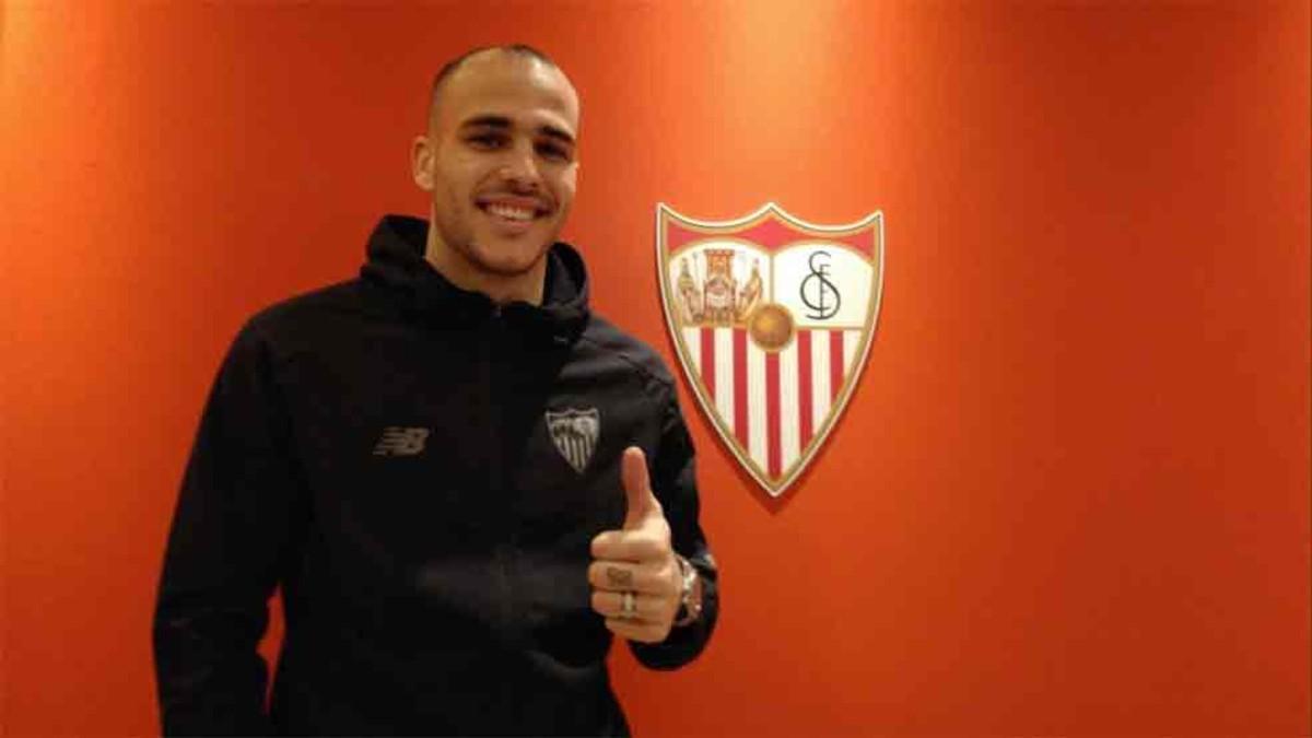 Sandro Ramírez juega cedido en el Sevilla