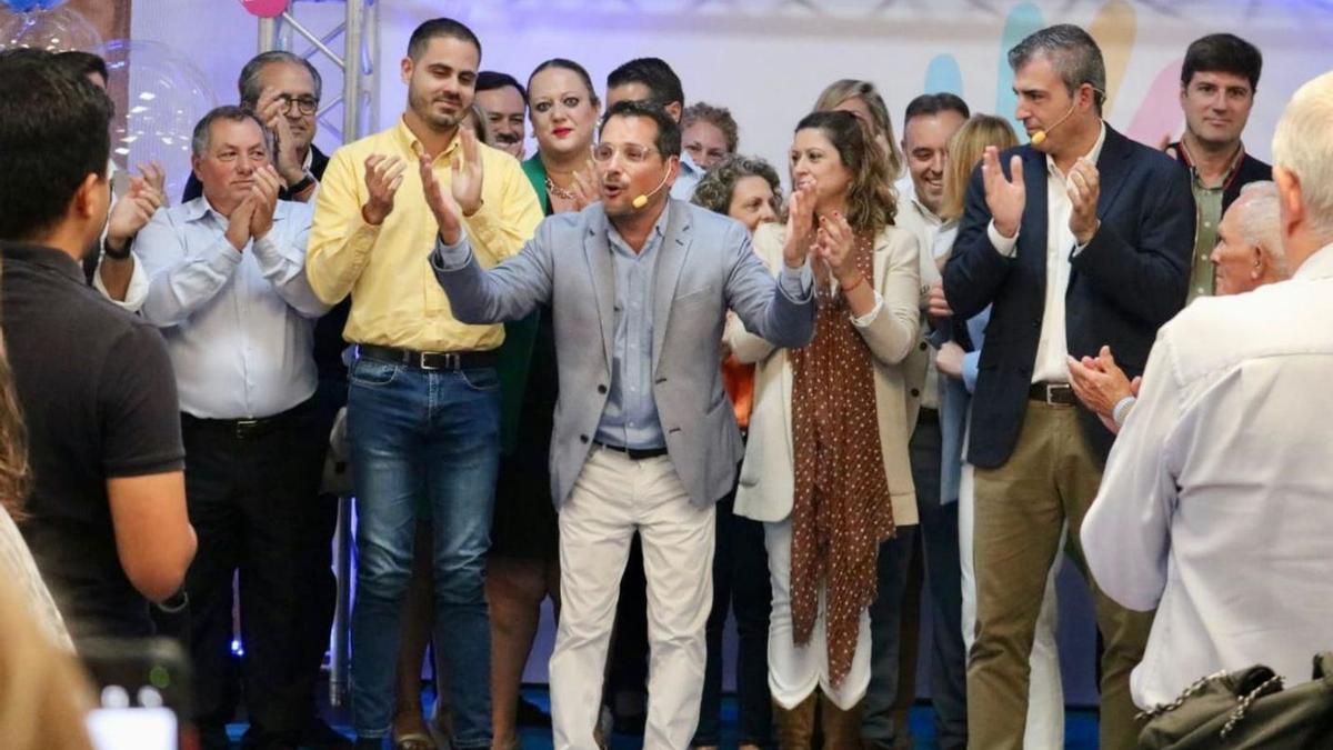 Un momento del acto de proclamación de Adolfo González como candidato del PP a a Alcaldía de Los Realejos.