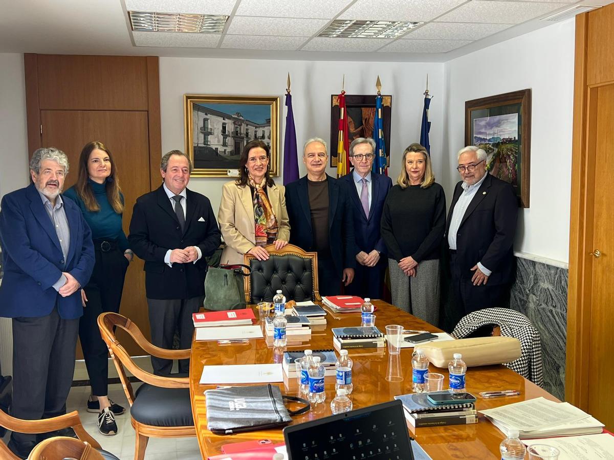 Utiel acoge el primer pleno del Consell Jurídic Consultiu de la Comunitat fuera de su sede en sus 30 años de historia.