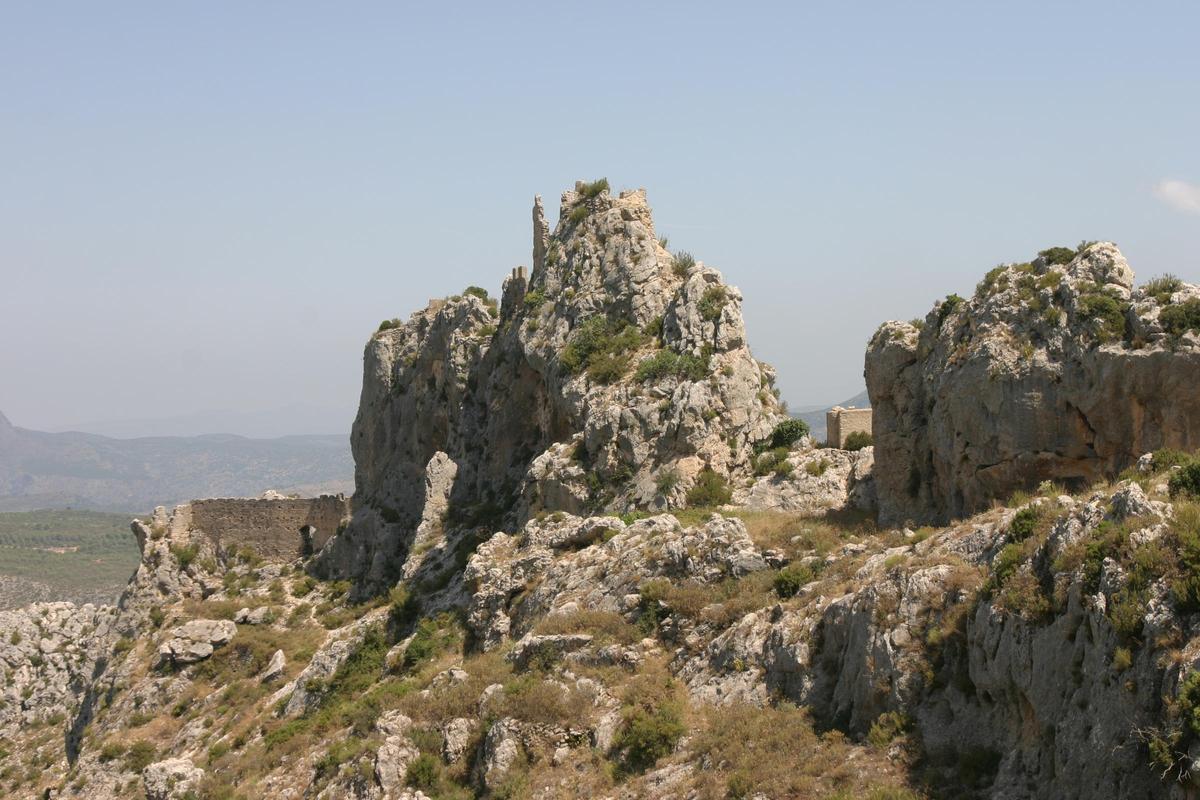 Las ruinas del castillo de Alcalà o de Benissili