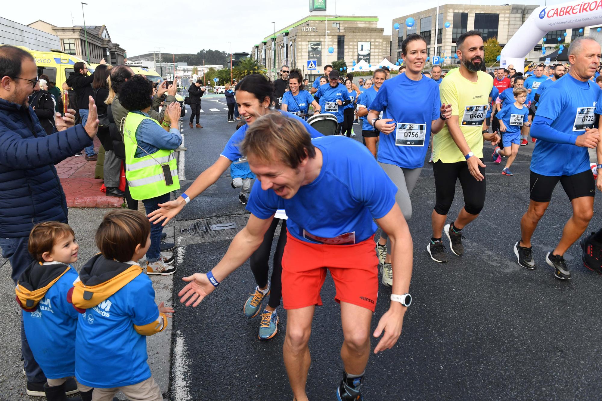 La carrera 5KM Solidarios en Agrela y con la salida en la fábrica de Estrella