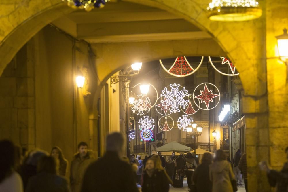 Luces navideñas en Oviedo