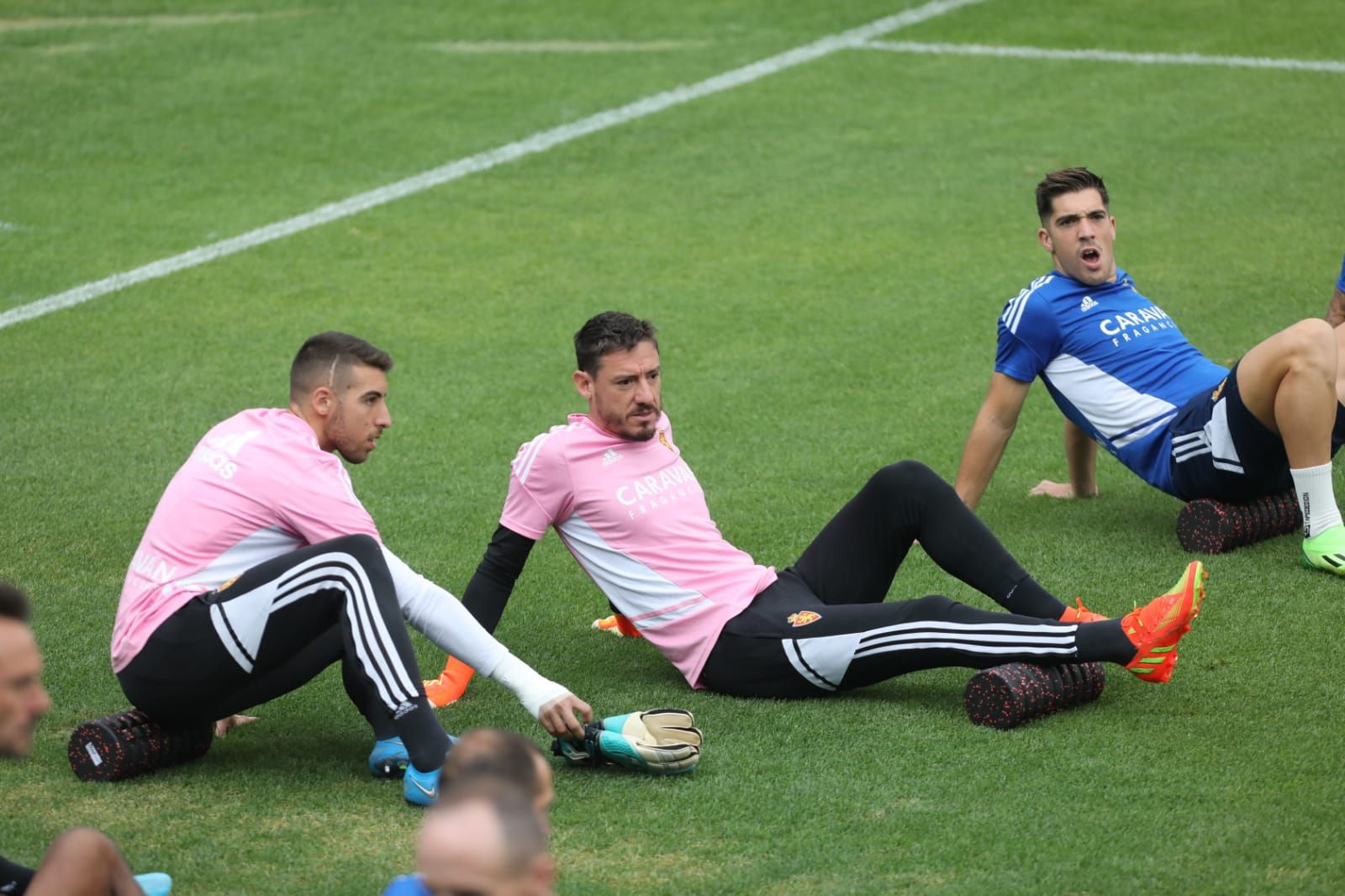 En imágenes | Entrenamiento del Real Zaragoza en La Romareda (08/09/2022)