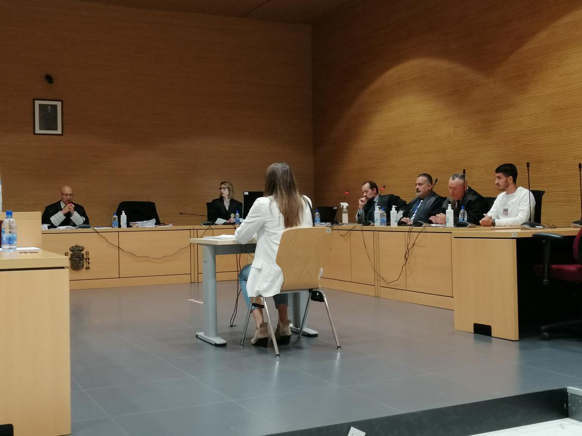 La jefa de Homicidios de la Policía en Las Palmas declara durante la segunda sesión del juicio contra el joven condenado por asesinar a su primo en Telde