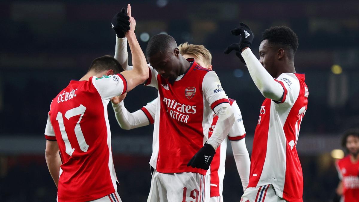 El Arsenal celebrando un gol conseguido por Nicolas Pépé
