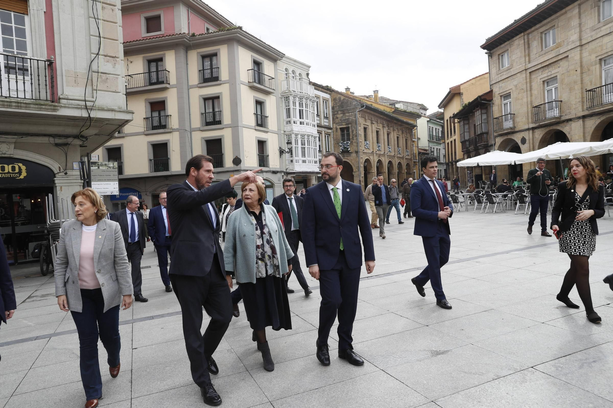 EN IMÁGENES: Así ha sido la visita a Avilés de Óscar Puente, ministro de Transportes y Movilidad Sostenible