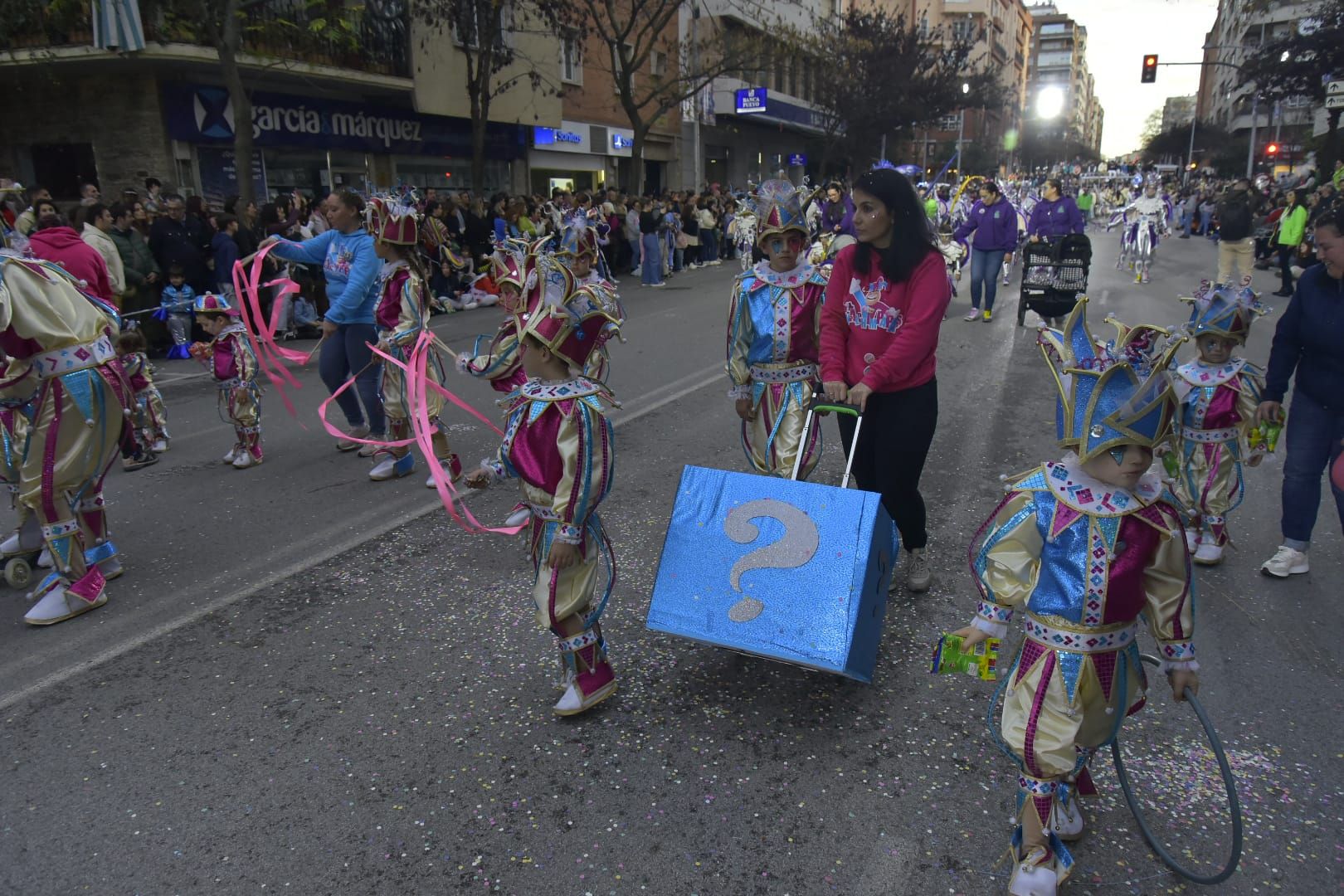 GALERÍA | Mira el desfile de comparsas infantiles de Badajoz