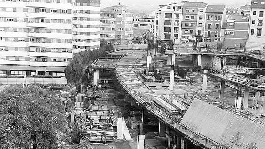 La parcela del Vasco, con las obras paradas.