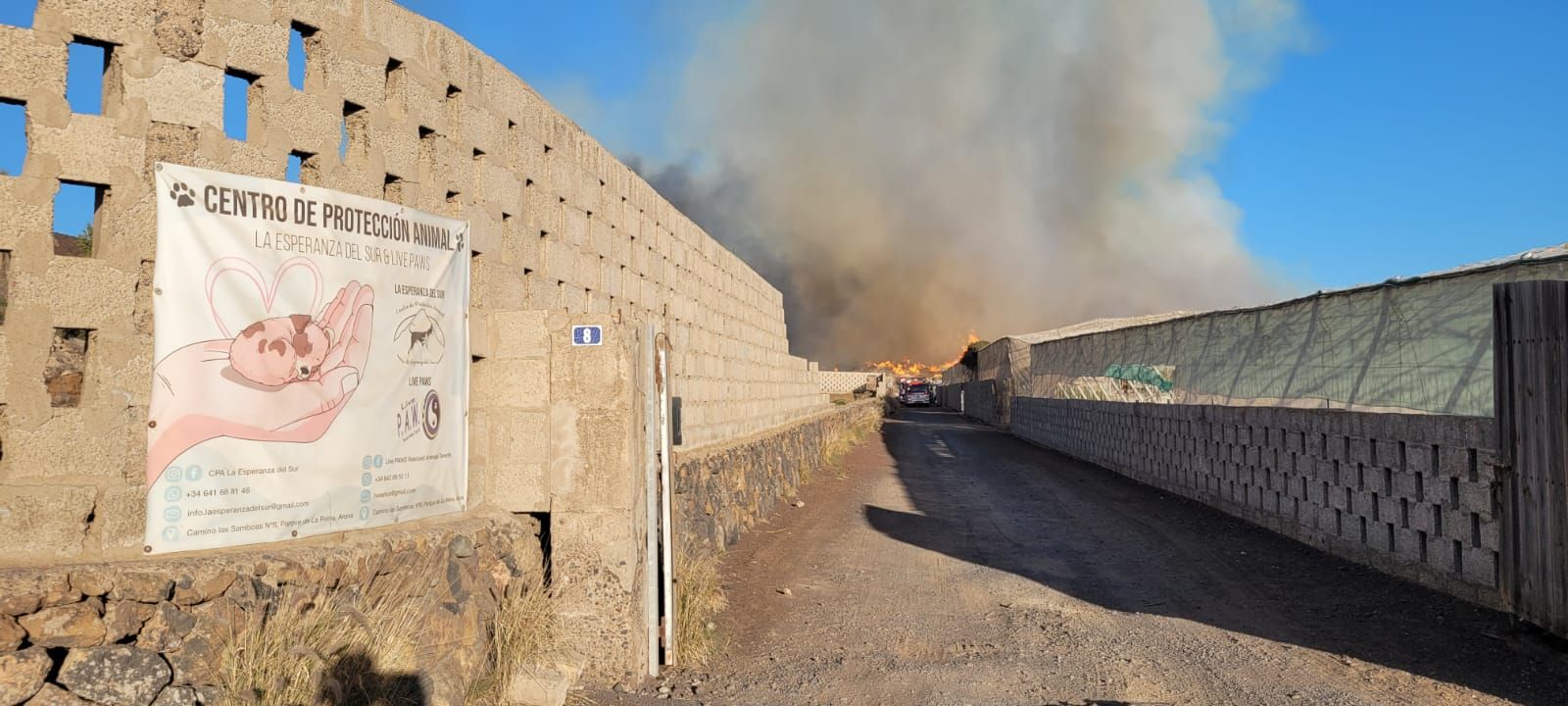Incendio planta compostaje en Arona