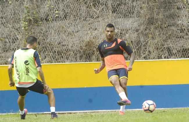 ENTRENAMIENTO DE LA UD LAS PALMAS EN BARRANCO ...