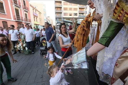 Ofrenda de flores a Sant Pasqual en Vila-real