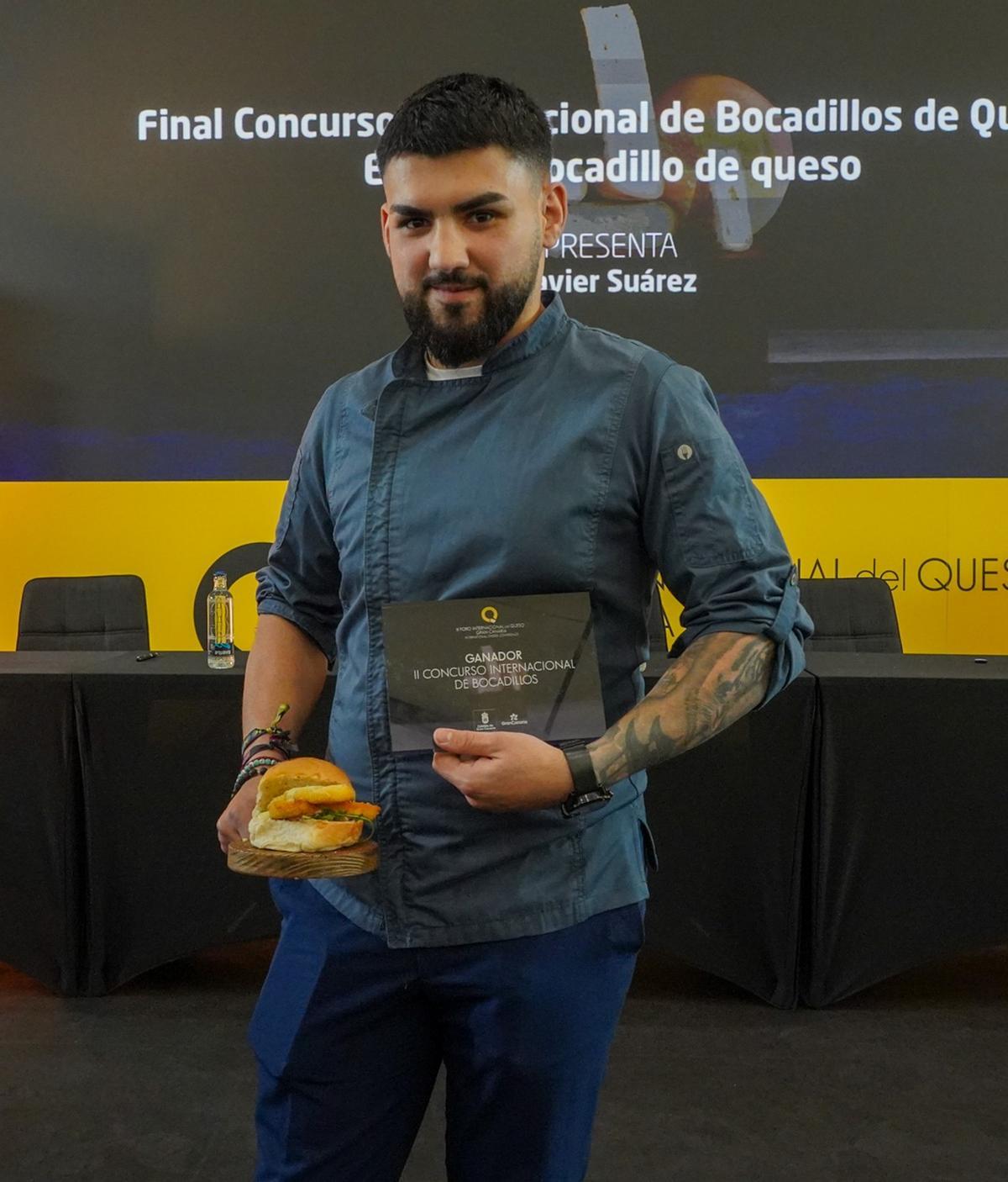 Kevin Díaz, cocinero de Fuerteventura, ganadora del galardón al mejor bocadillo de queso de España.